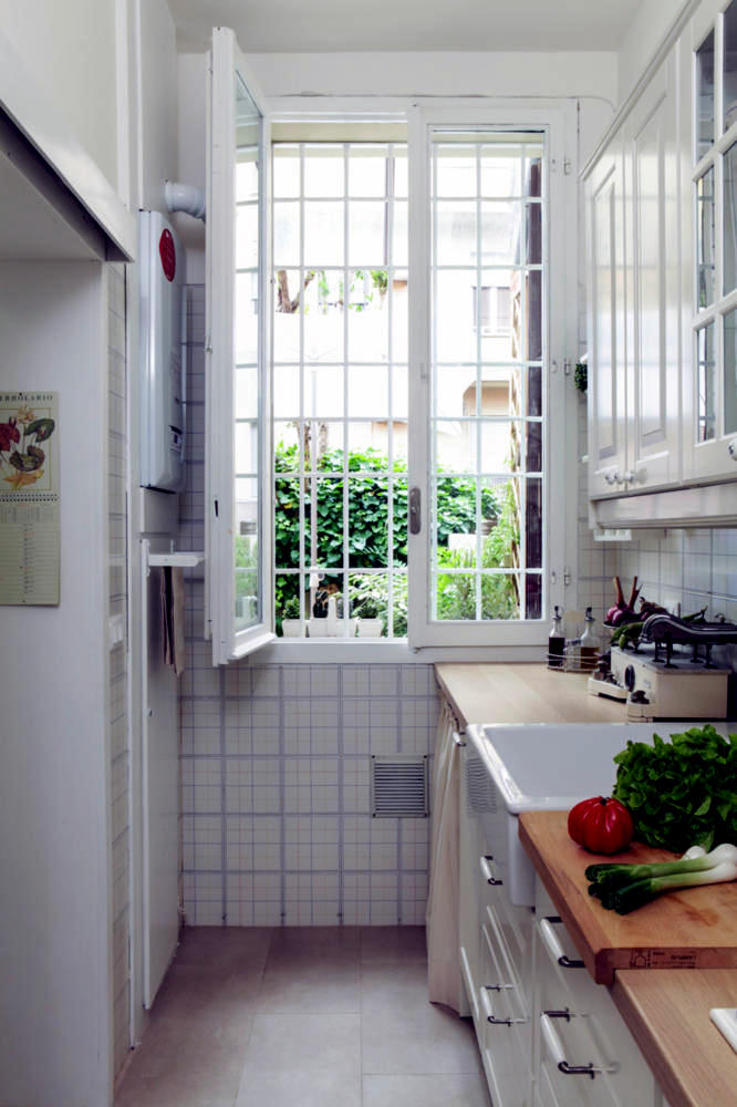 Narrow kitchen | Interior Design Ideas - Ofdesign