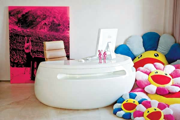 Pop Art Deco style - expressive and artistic Pop Art Deco style - expressive and artistic