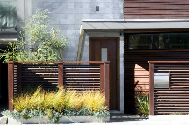 Screening fence in -23 garden ideas on how to preserve privacy