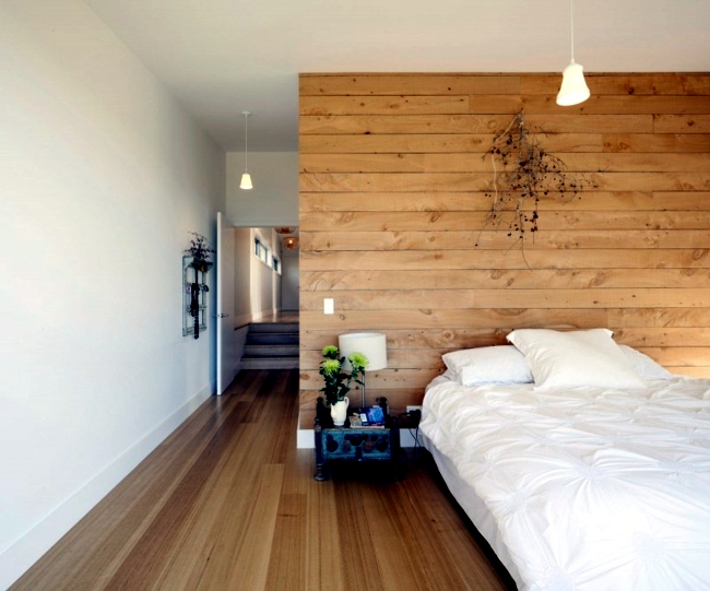 Modern wooden house - new building blends in harmoniously with the environment