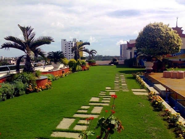 Intensive and extensive green roofs - A tendency to sustainable lifestyle