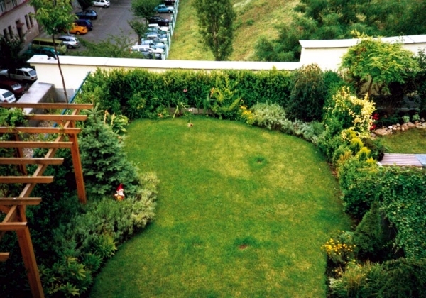 Intensive and extensive green roofs - A tendency to sustainable lifestyle