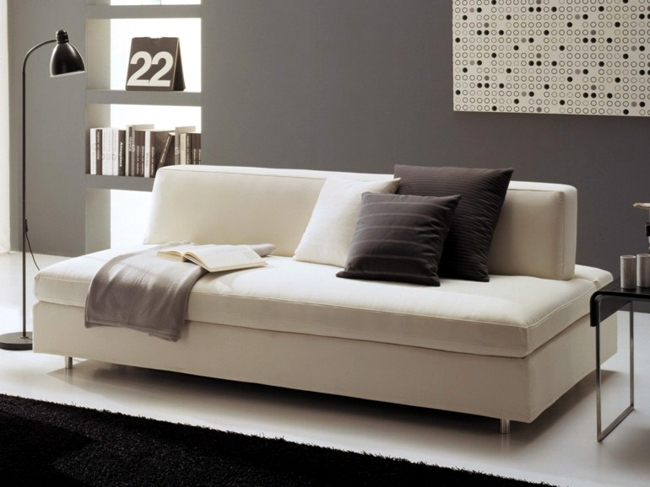 Setting the right sofa for your living room - helpful shopping tips