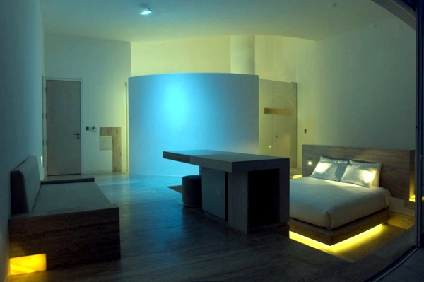 This modern hotel in Acapulco with a futuristic architecture
