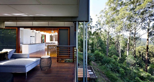 A healthy and sustainable modern house