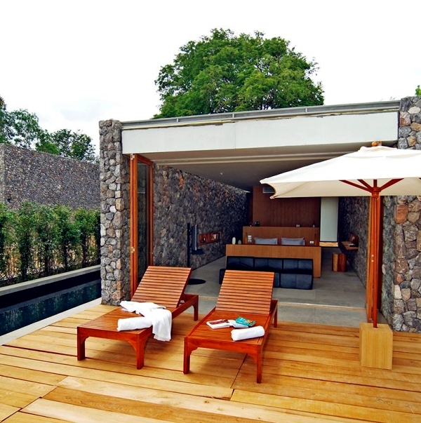 Luxury Resort Kui Buri in Thailand - architecture with natural materials