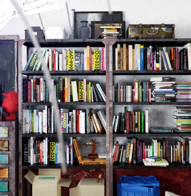The vibrant colors of the interior cleverly used - 3D visualizations