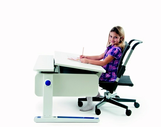 designs office chair for effective learning in the nursery