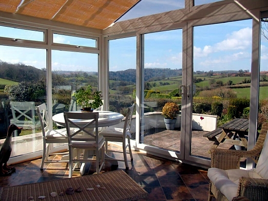 Glass roof terrace for the benefits of a glass canopy