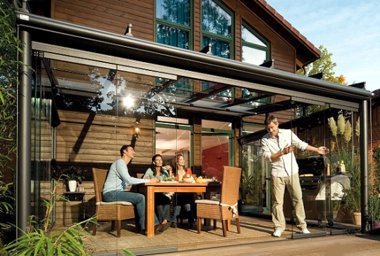 Glass roof terrace for the benefits of a glass canopy