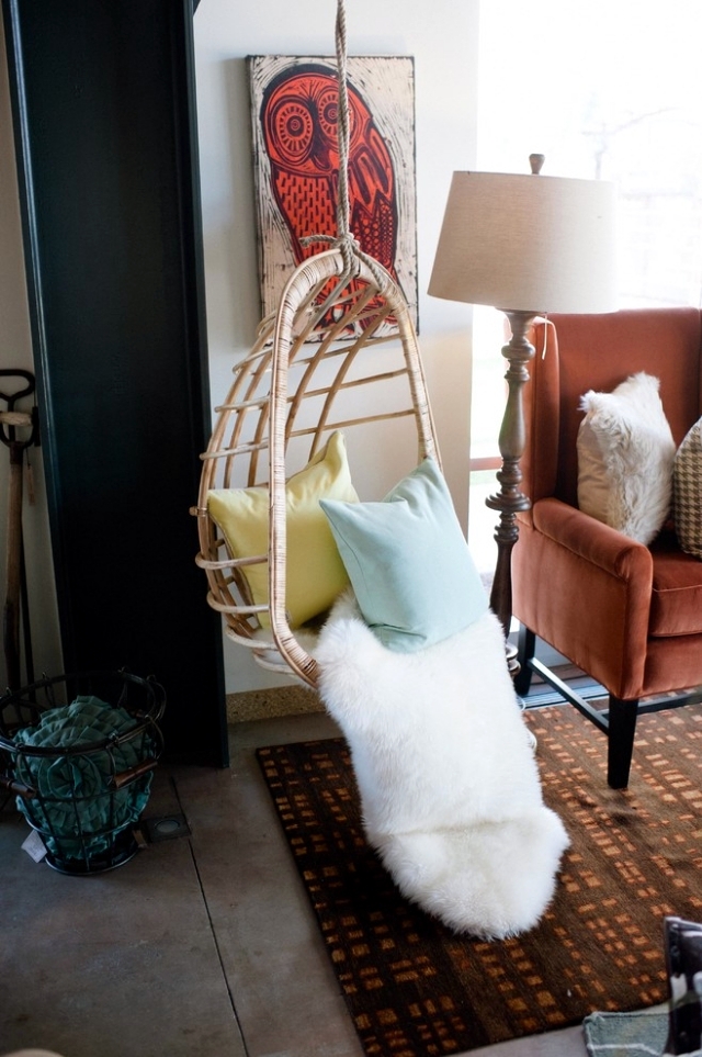 Metal frame, zuri furniture combining the furniture,