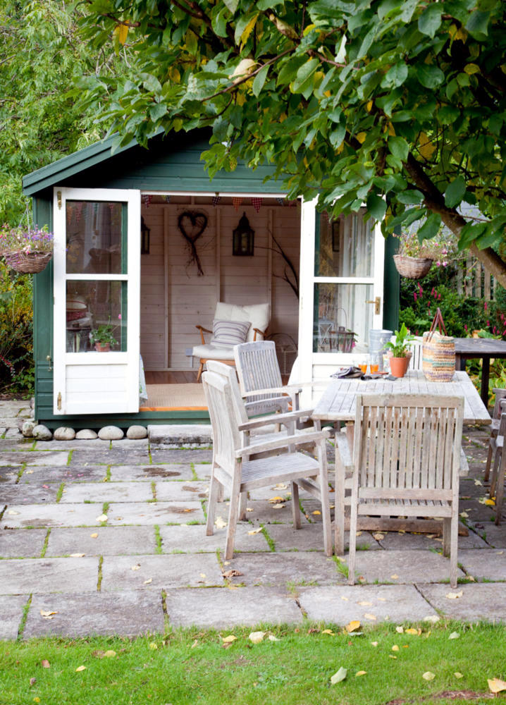Garden Furniture In Country Style, Cottage Style Outdoor Furniture