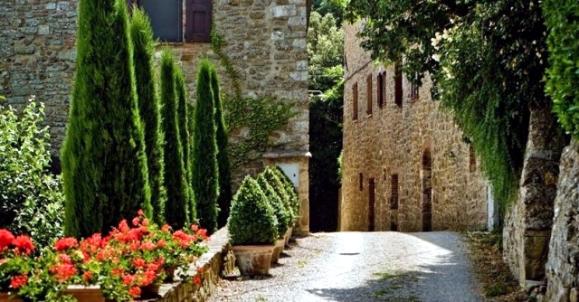 The Rustic Monteverdi Ilaria Miani In The Heart Of Tuscany Interior Design Ideas Ofdesign