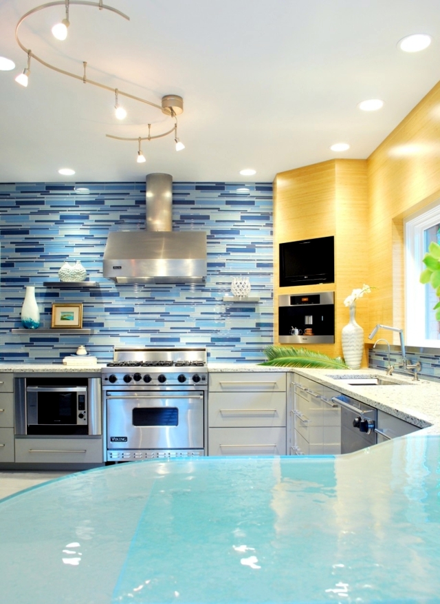 Splash guard for the kitchen – 85 new ideas for the back of the ...