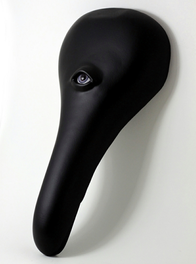 Upcycling Ideas - bicycle seats become modern sculptures