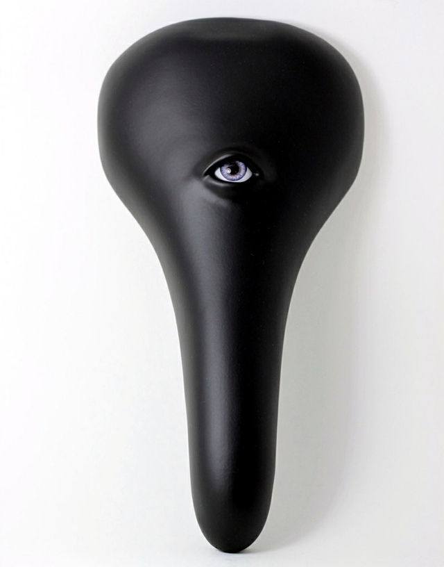 Upcycling Ideas - bicycle seats become modern sculptures