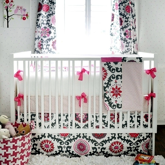 Thumbnail baby room - choose a practical bed with bars