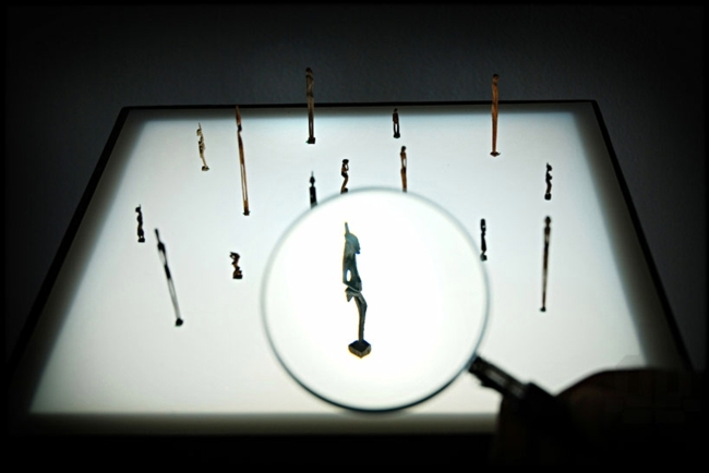 Modern art exhibition in Asia these thousand small sculptures