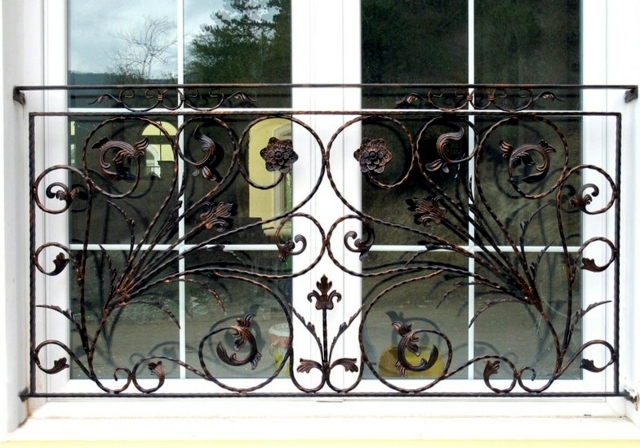 Wrought iron in architecture - 107 Fences and Railings