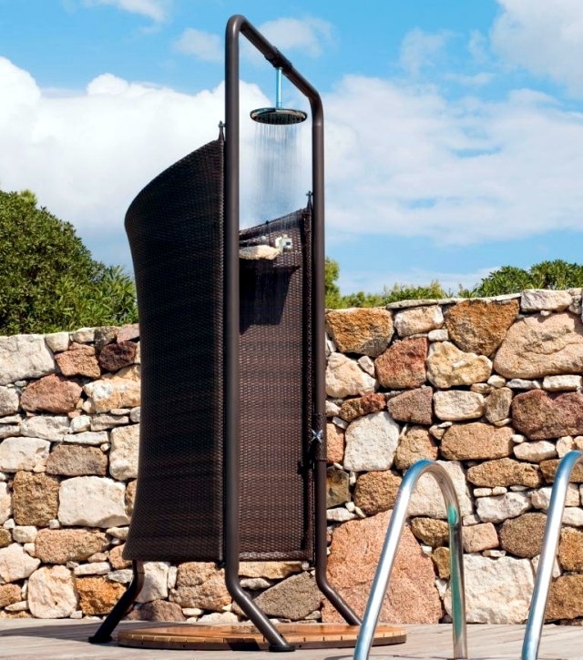20 showers modern garden design - sleek look and functionality