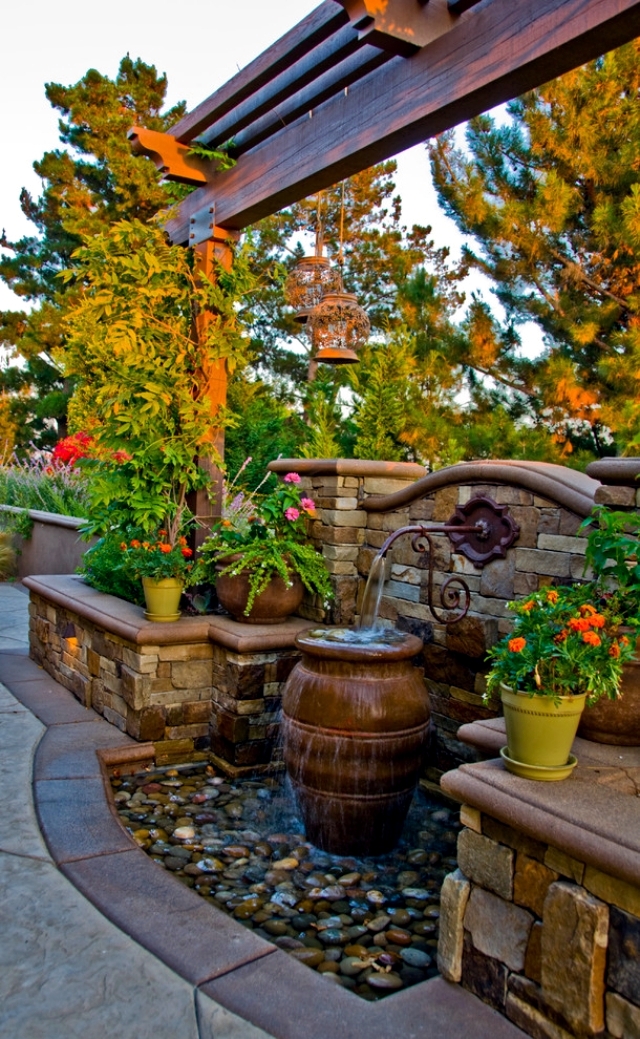 22 ideas for garden fountains as a creative design element in the garden