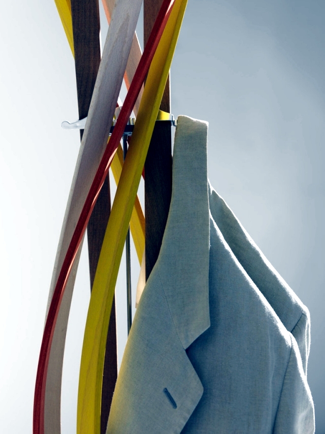 Designer clothes rack "Twist" - A dance beech flower