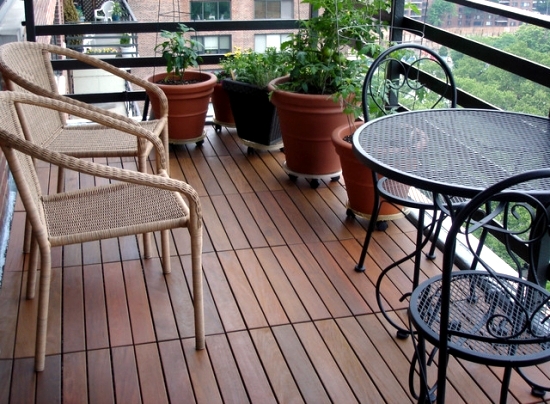 10 reasons why you put in the tiles wooden balcony