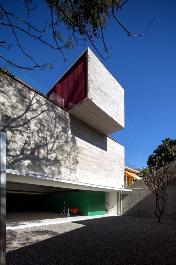 Solid concrete house in Sao Paolo modern architecture in the Bauhaus style