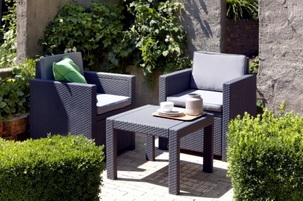 Poly rattan garden furniture - the right look for your modern room