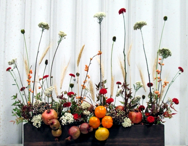 Arrange flowers like a pro - Dandelion Ranch Floral Arrangements