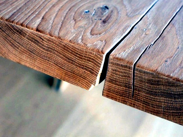 Dining table reclaimed wood has a rustic look