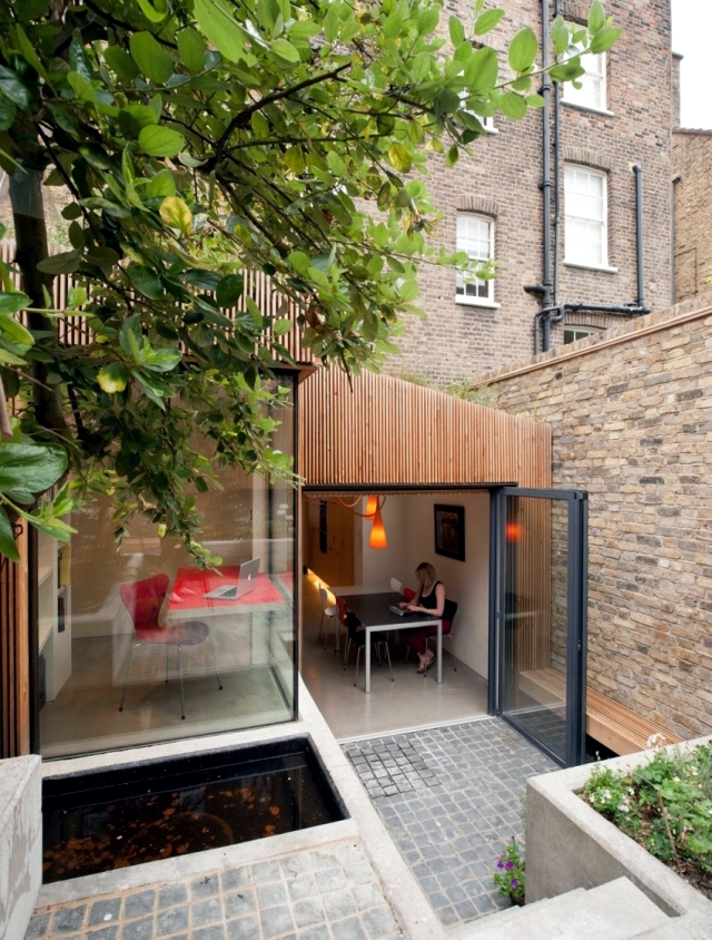 Jewel Box in the extension of the London house with eco environmental concept