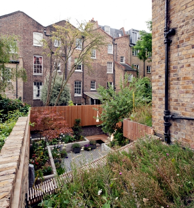 Jewel Box in the extension of the London house with eco environmental concept