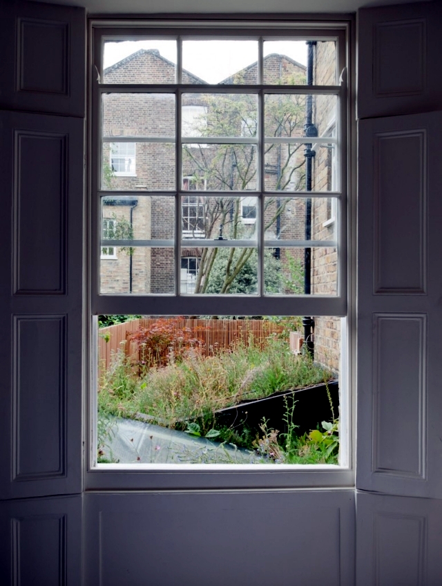 Jewel Box in the extension of the London house with eco environmental concept