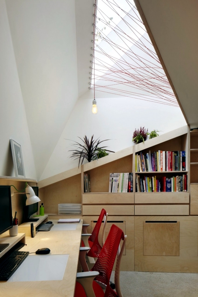 Contemporary Home features of Live Earth and a workshop