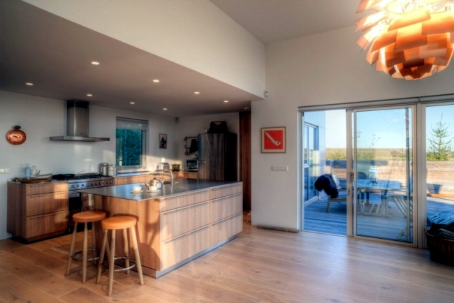 Minarc Ice House - A modern green home high value