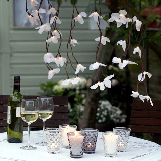 Summer decoration for your party in the garden - all important and necessary