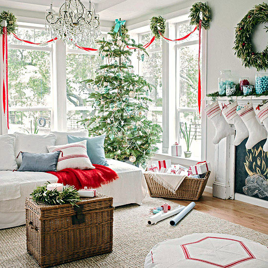 Draped Party Garlands - Christmas decorations and ideas for home