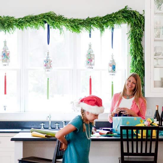 Draped Party Garlands - Christmas decorations and ideas for home