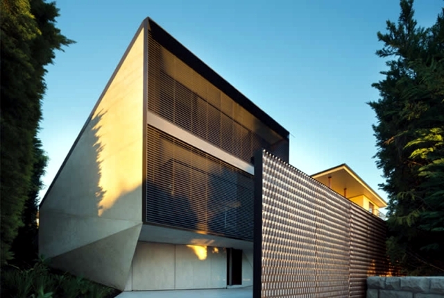 K House in Sydney - concrete house roof in a geometric design