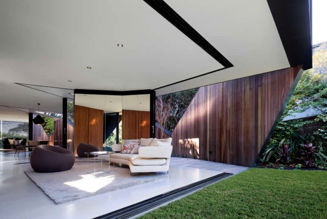 K House in Sydney - concrete house roof in a geometric design