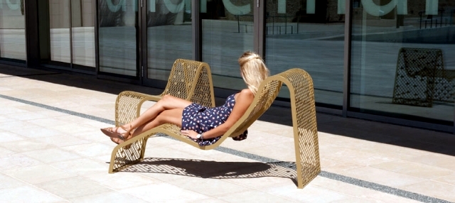 Elegant shaped lounge furniture outdoor oasis for wellness