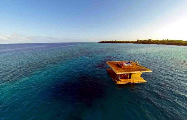 Waterfront Hotel in Africa reveals amazing underwater world