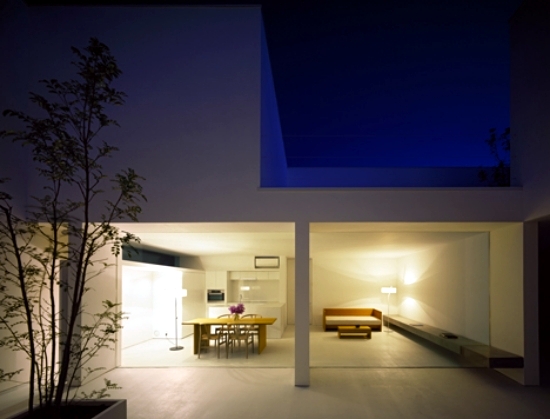Minimalist concrete house by Takuro Yamamoto Kanazawa