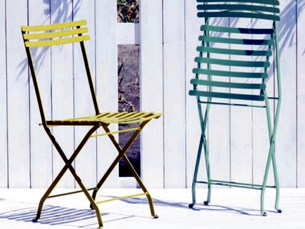 Folding chairs for garden and terrace - a Practice Area