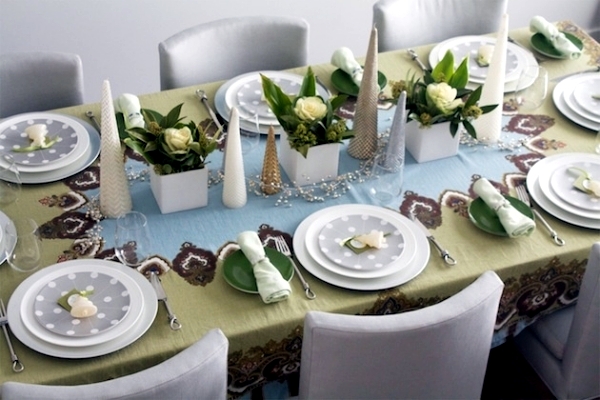 Christmas Table decorations create a festive atmosphere