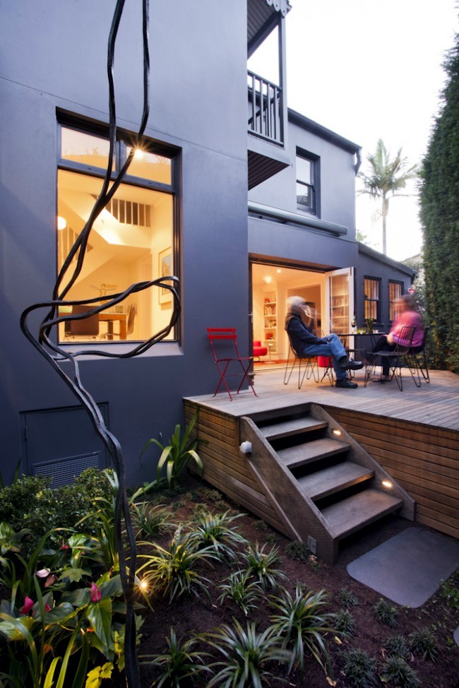 The design of a small but beautiful courtyard terrace