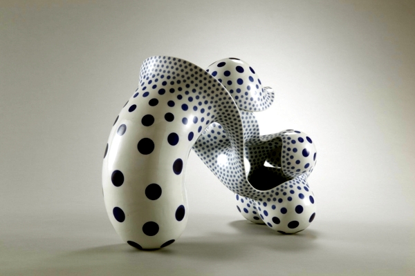 Modern Japanese art - ceramic sculpture with organic shapes Modern Japanese art - ceramic sculpture with organic shapes