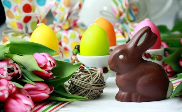 Make table decoration Easter itself - 25 ideas for colorful Easter table