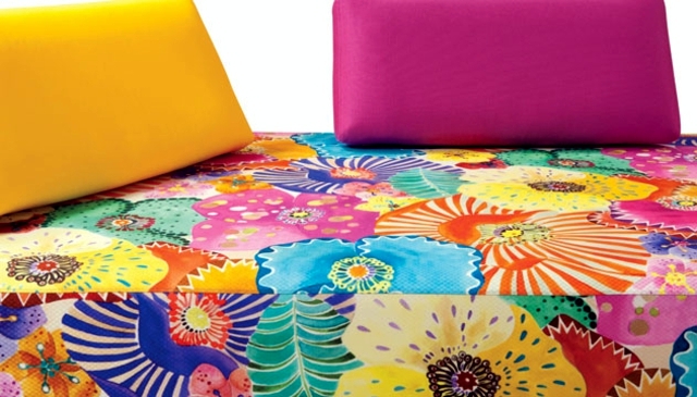 The new sofa Roche Bobois - Furniture in beautiful colors of spring